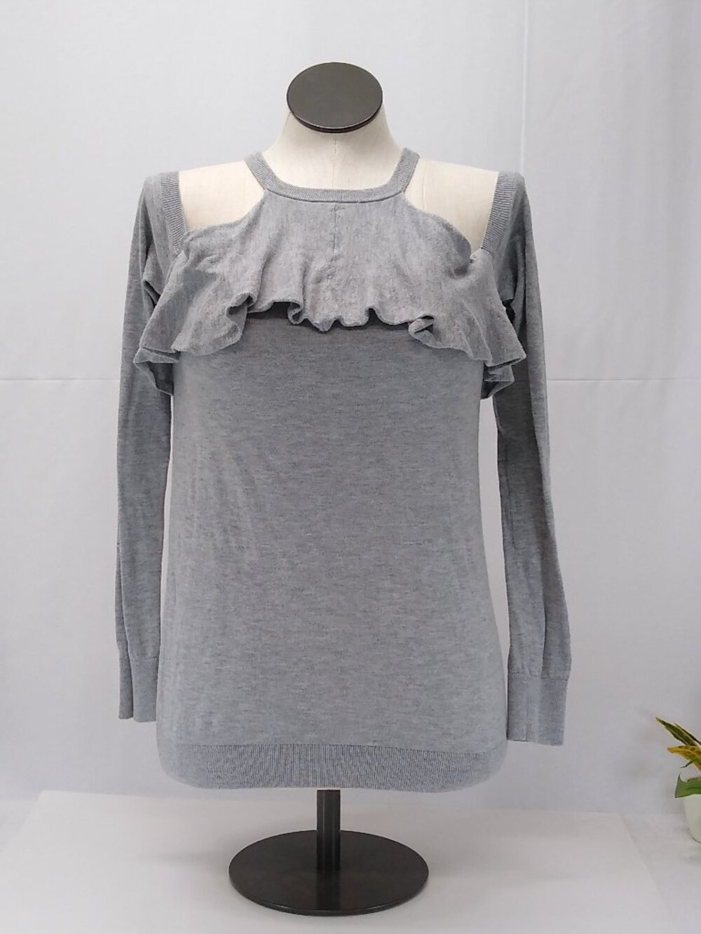 Chelsea28 Cold Shoulder Sweater Ruffle Medium Soft Cozy Long Sleeve